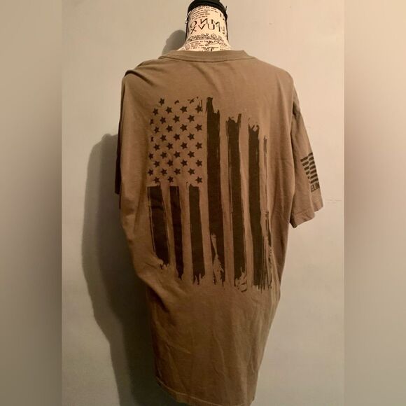 9 Line Tee - Picture 6 of 6